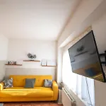 Cerca De La Playa Apartment