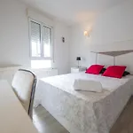 Cerca De La Playa Apartment